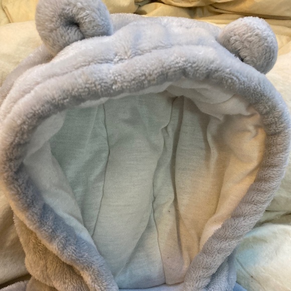 ❤️Warm and fuzzy baby bunting 6-9 months - Picture 2 of 7